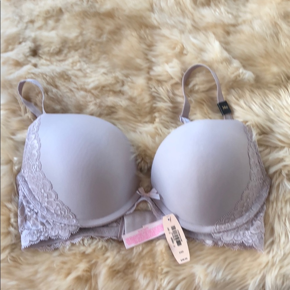 VS lacey bra! 💕